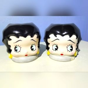 Betty Boop Salt & Pepper Shakers